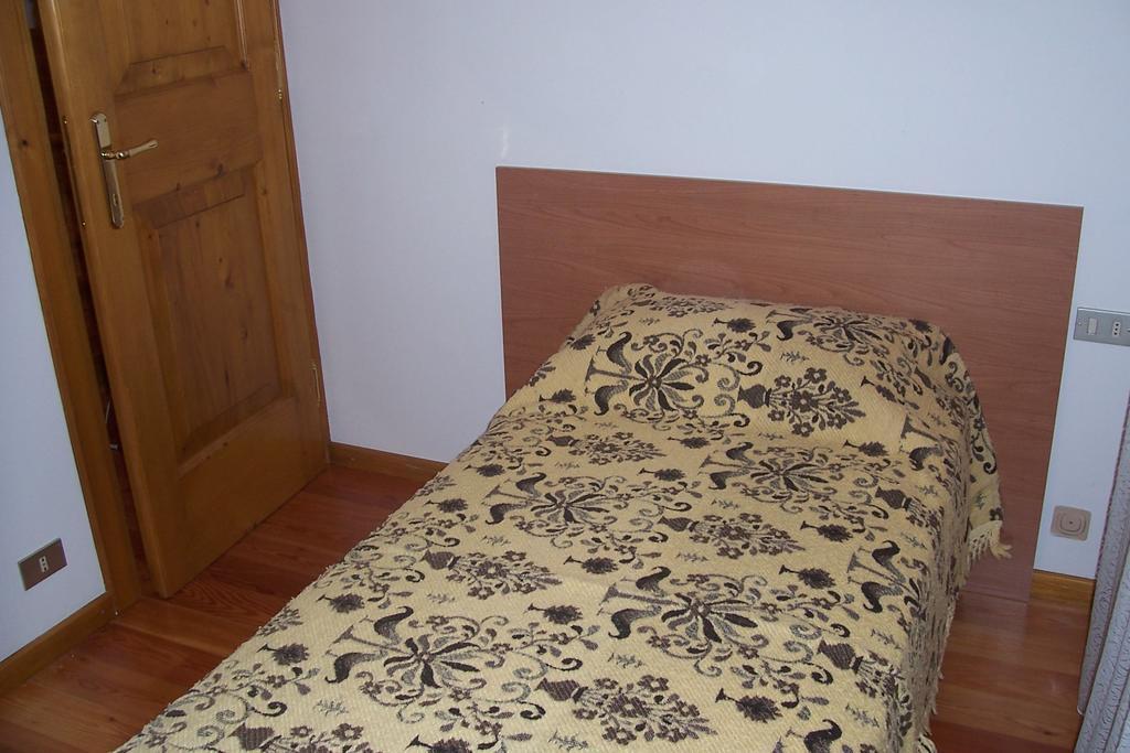 Fabbricato Indipendente Centro Leilighet Lozzo Cadore Rom bilde