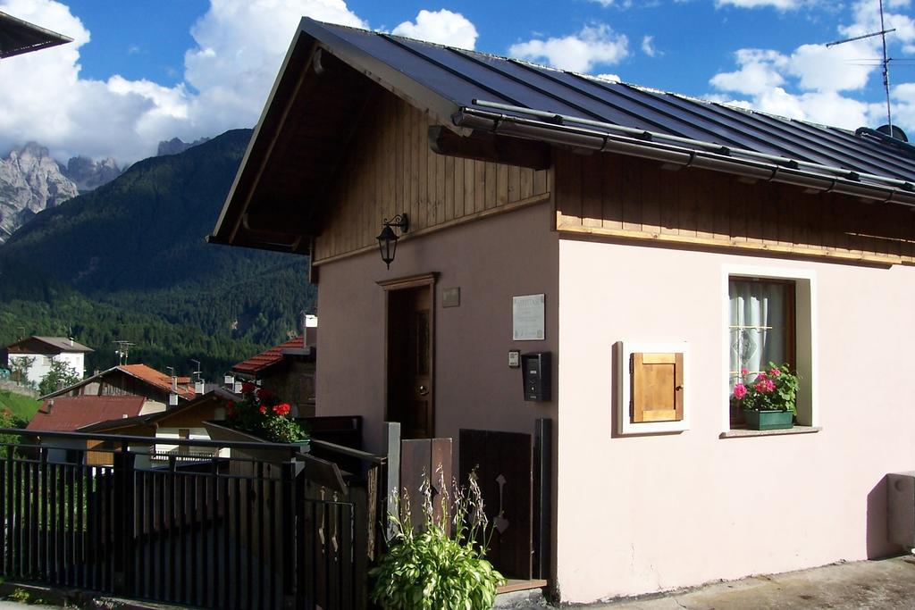 Fabbricato Indipendente Centro Leilighet Lozzo Cadore Eksteriør bilde